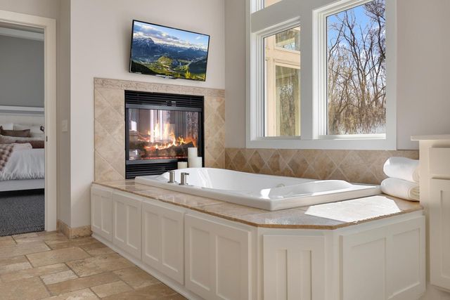 9401 Elm Court, Prior Lake, MN 55372