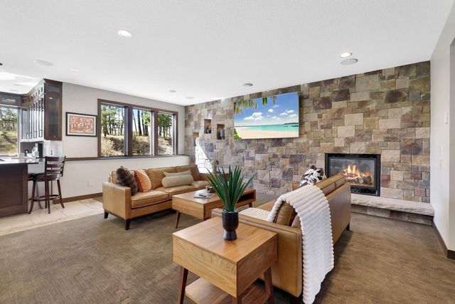 9401 Elm Court, Prior Lake, MN 55372