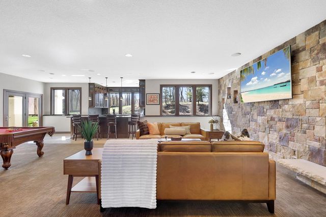 9401 Elm Court, Prior Lake, MN 55372