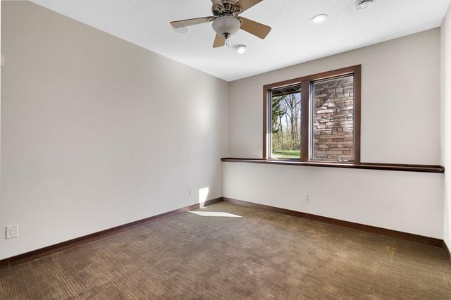 9401 Elm Court, Prior Lake, MN 55372