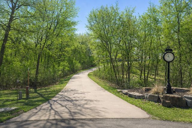 9401 Elm Court, Prior Lake, MN 55372