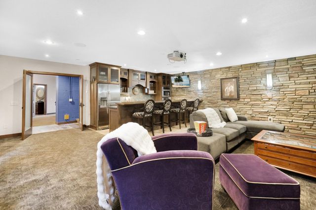 9401 Elm Court, Prior Lake, MN 55372