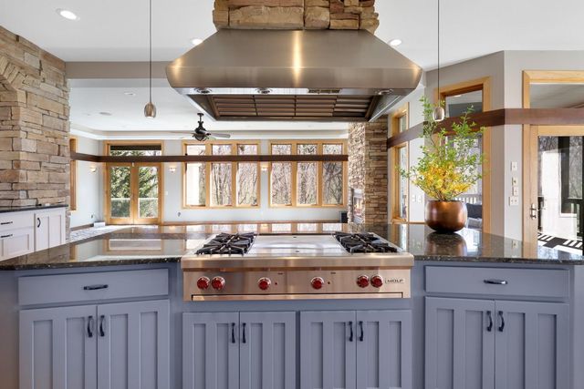 9401 Elm Court, Prior Lake, MN 55372