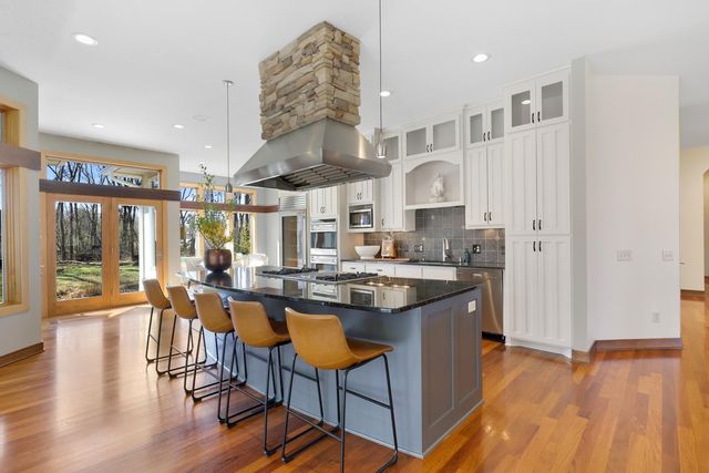 9401 Elm Court, Prior Lake, MN 55372