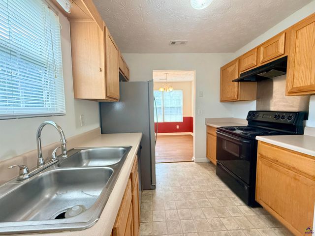 320 Mill Meadow Road, Macon, GA 31216
