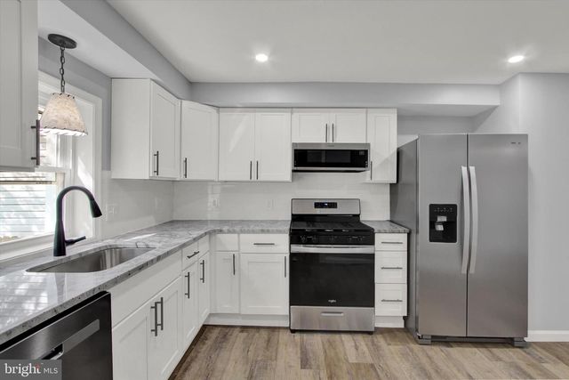 308 AVENUE Q, Columbia, PA 17512