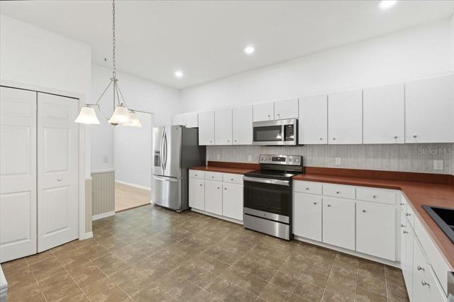 7517 JESSAMINE DRIVE, Lakeland, FL 33810