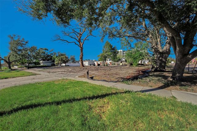 7301 1ST AVENUE S, St Petersburg, FL 33707