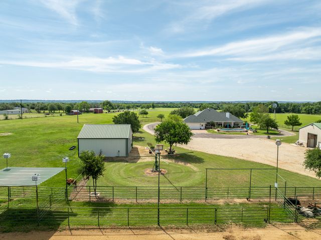 883 N Speegleville Road, Woodway, TX 76712
