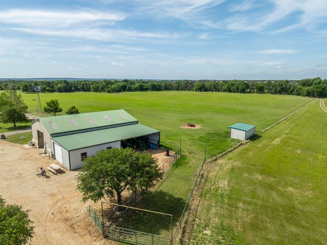 883 N Speegleville Road, Woodway, TX 76712