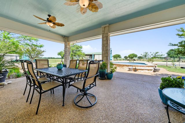 883 N Speegleville Road, Woodway, TX 76712
