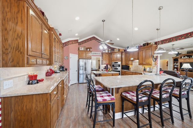 883 N Speegleville Road, Woodway, TX 76712