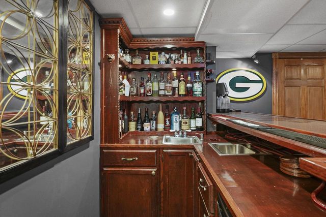 2205 E Washington Avenue, Madison, WI 53704