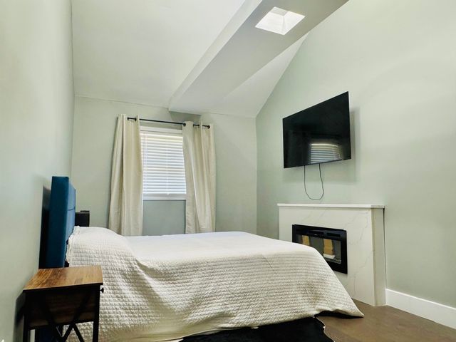 7258 W 72ND Street, Bridgeview, IL 60455