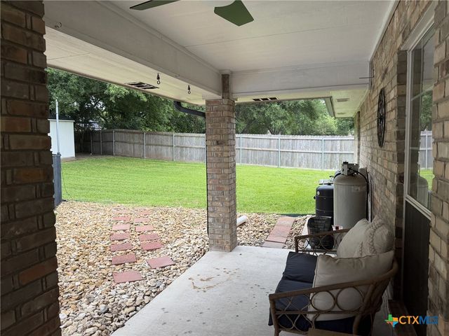 621 S Roy Reynolds Drive, Harker Heights, TX 76548