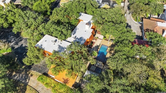 6 SLEEPY COVE ST, San Antonio, TX 78230