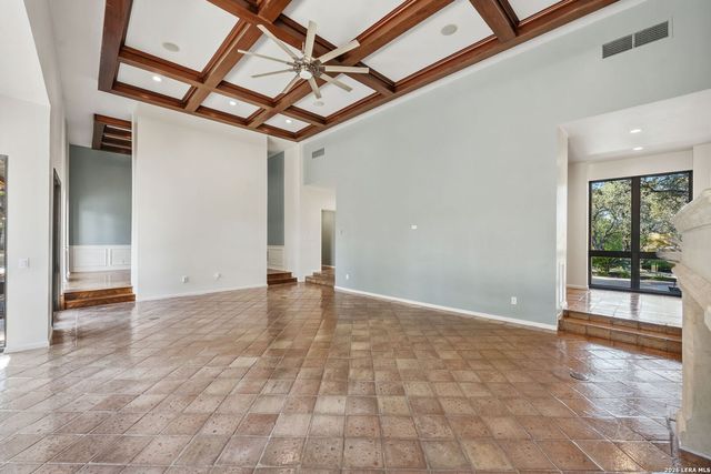 6 SLEEPY COVE ST, San Antonio, TX 78230