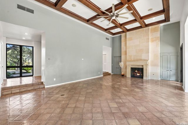 6 SLEEPY COVE ST, San Antonio, TX 78230