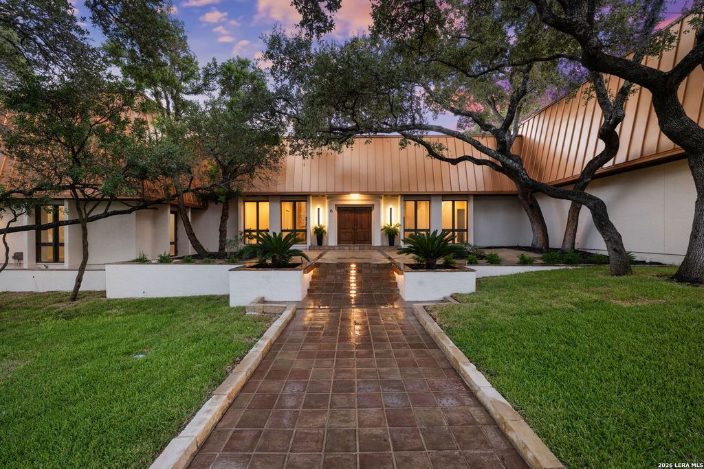 6 SLEEPY COVE ST, San Antonio, TX 78230