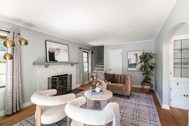 8356 Currie AVENUE, Wauwatosa, WI 53213