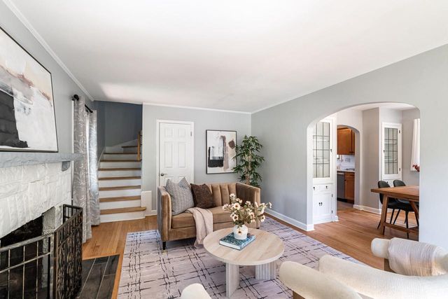 8356 Currie AVENUE, Wauwatosa, WI 53213