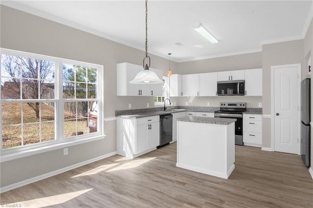 2105 Burton Run Road, High Point, NC 27262