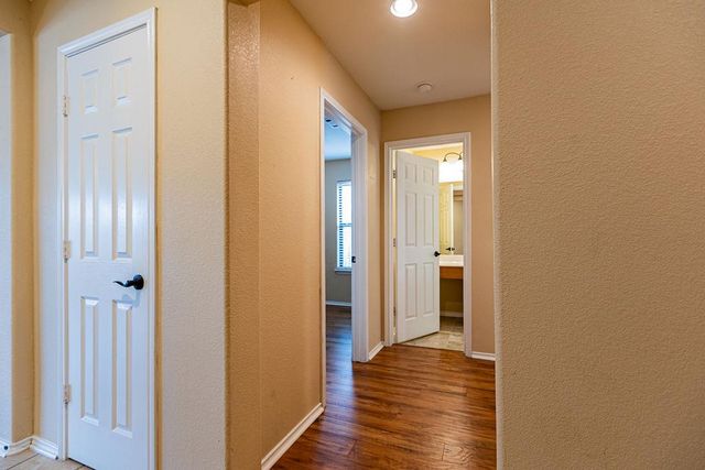 2019 Woodway DR, Leander, TX 78641