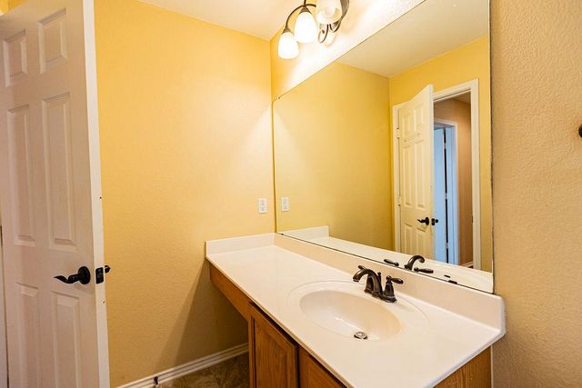 2019 Woodway DR, Leander, TX 78641