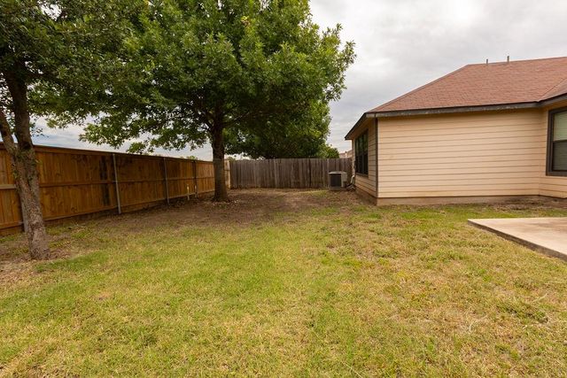 2019 Woodway DR, Leander, TX 78641