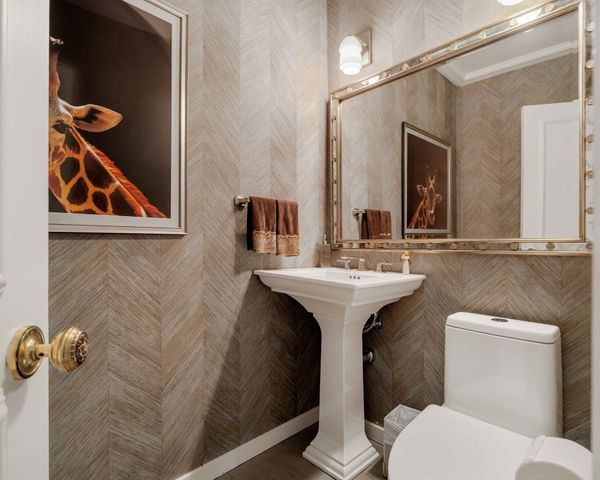 103 Bellevue St 4, Newton, MA 02458