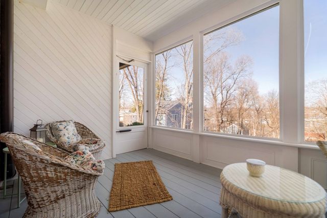 103 Bellevue St 4, Newton, MA 02458