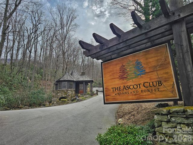 32 Finlaystone Trace, Waynesville, NC 28786