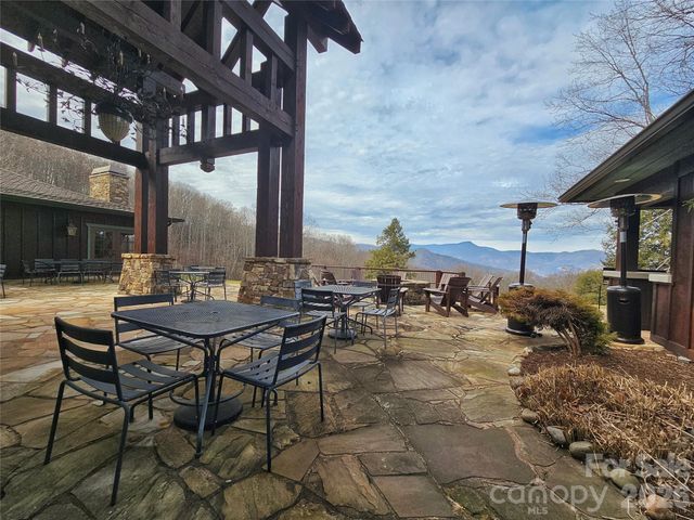 32 Finlaystone Trace, Waynesville, NC 28786