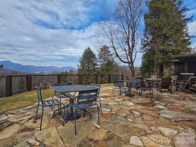32 Finlaystone Trace, Waynesville, NC 28786