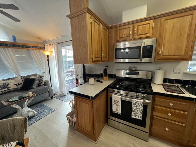 74711 Dillon Road 853, Desert Hot Springs, CA 92241