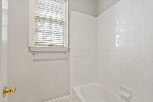 2181 Mckinley NW Road, Atlanta, GA 30318