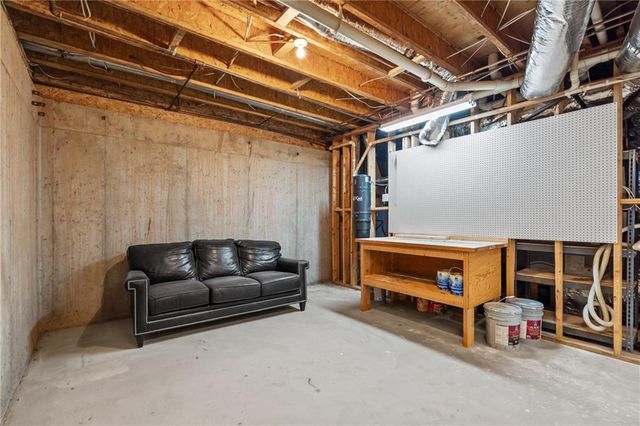 2181 Mckinley NW Road, Atlanta, GA 30318