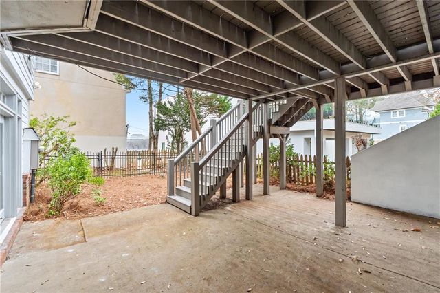 2181 Mckinley NW Road, Atlanta, GA 30318