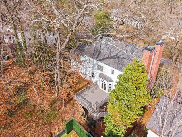 2181 Mckinley NW Road, Atlanta, GA 30318