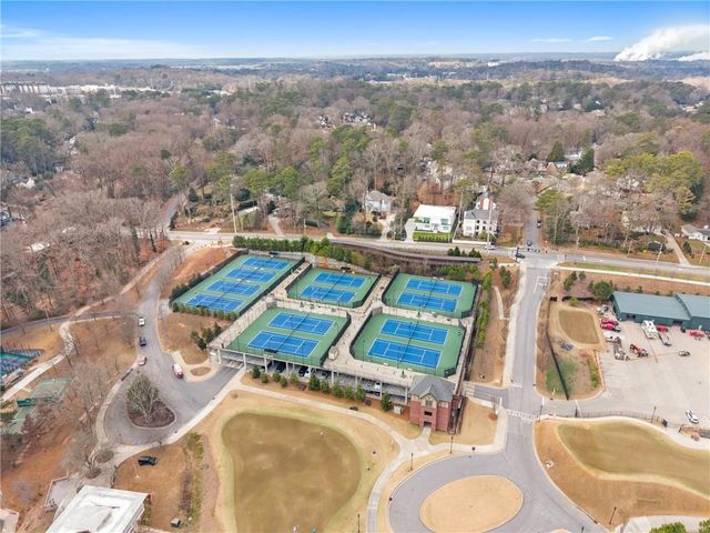 2181 Mckinley NW Road, Atlanta, GA 30318