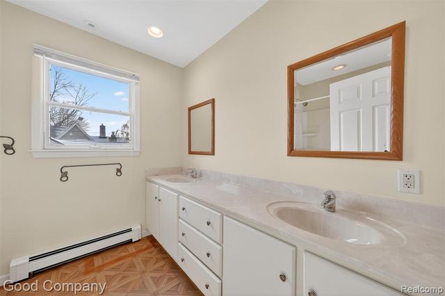 2795 Robina Avenue, Berkley, MI 48072