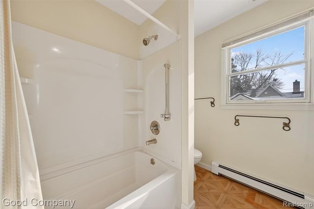 2795 Robina Avenue, Berkley, MI 48072