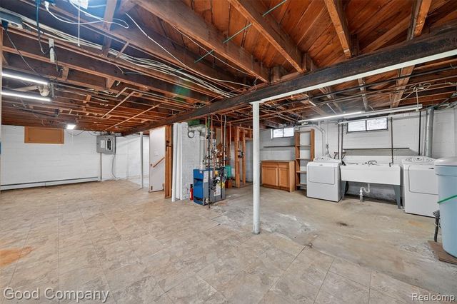 2795 Robina Avenue, Berkley, MI 48072