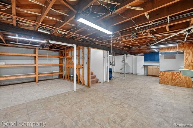 2795 Robina Avenue, Berkley, MI 48072