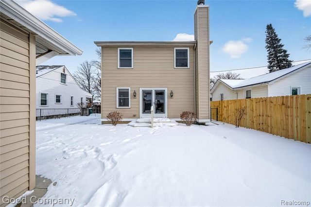 2795 Robina Avenue, Berkley, MI 48072