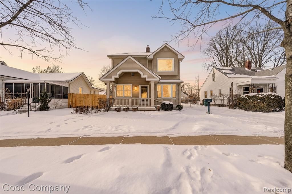 2795 Robina Avenue, Berkley, MI 48072