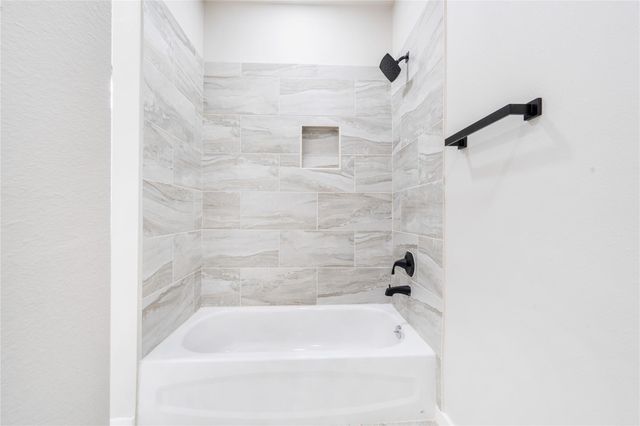 6809 Fairway A, Houston, TX 77087