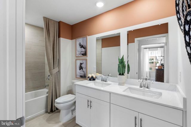 46 JOHN VANZANDT WAY, Titusville, NJ 08560