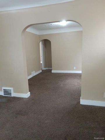 16611 Lilac Street, Detroit, MI 48221