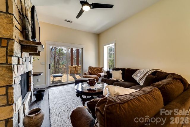 117 Amberleaf Way, Cullowhee, NC 28723